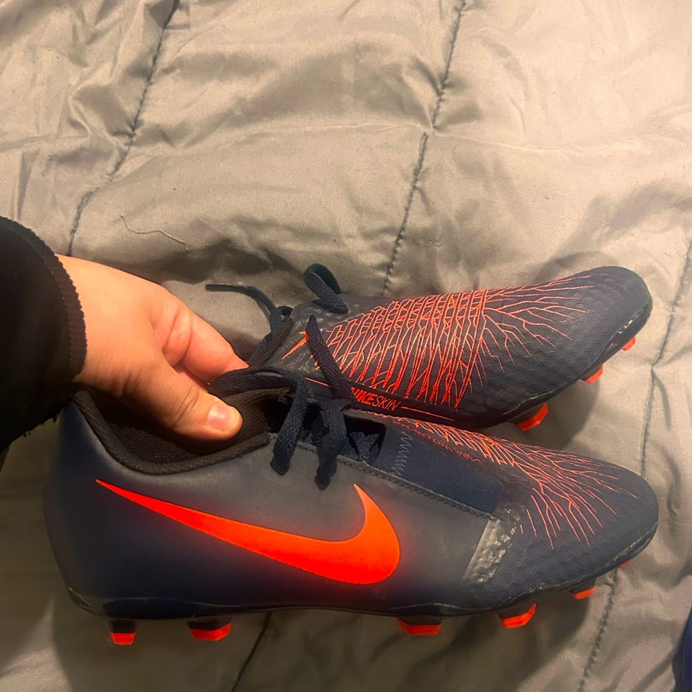 Nike soccer cleats- Youth